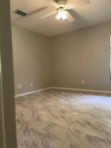 2807 48th Ave Dr W Bradenton FL 34207