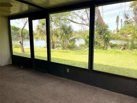 2807 48th Ave Dr W Bradenton FL 34207