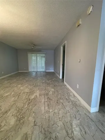 2807 48th Ave Dr W Bradenton FL 34207