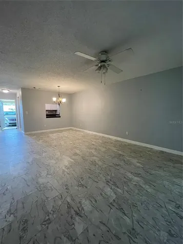 2807 48th Ave Dr W Bradenton FL 34207