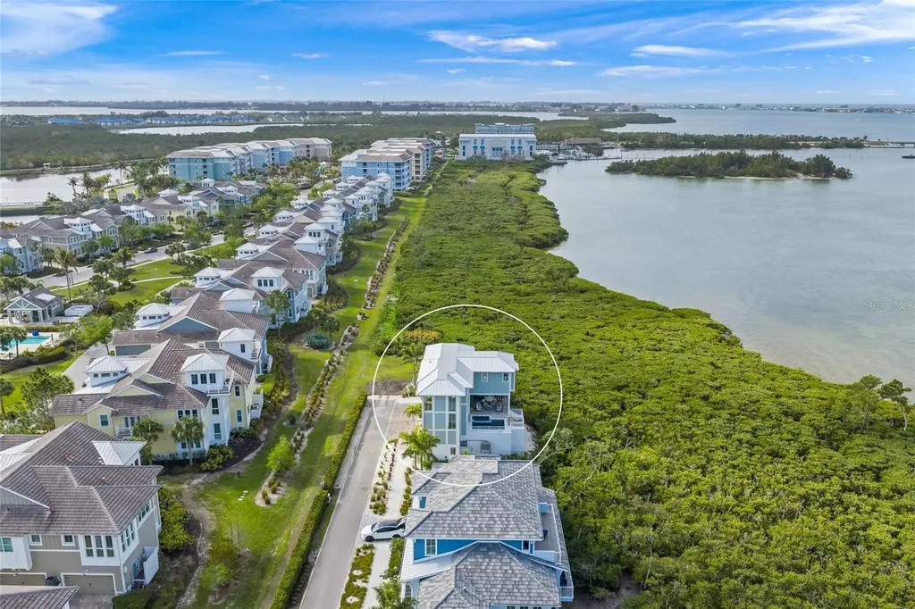 332 Harbour Sound Court Bradenton FL 34209