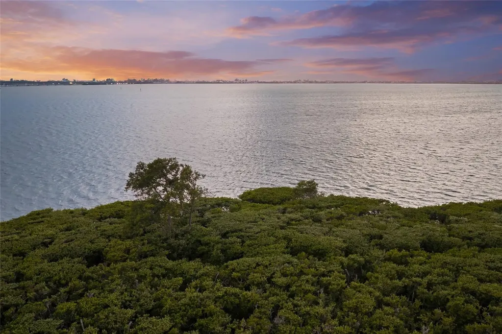 332 Harbour Sound Court Bradenton FL 34209