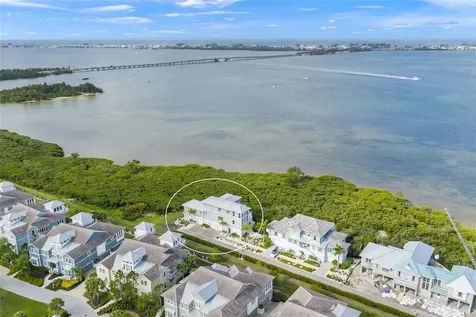 332 Harbour Sound Court Bradenton FL 34209