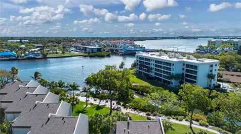 1700 Cove II Place Sarasota FL 34242