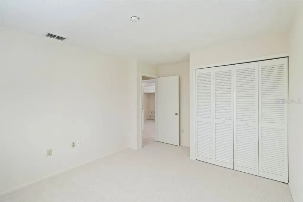 5206 Woodlawn Circle E Palmetto FL 34221