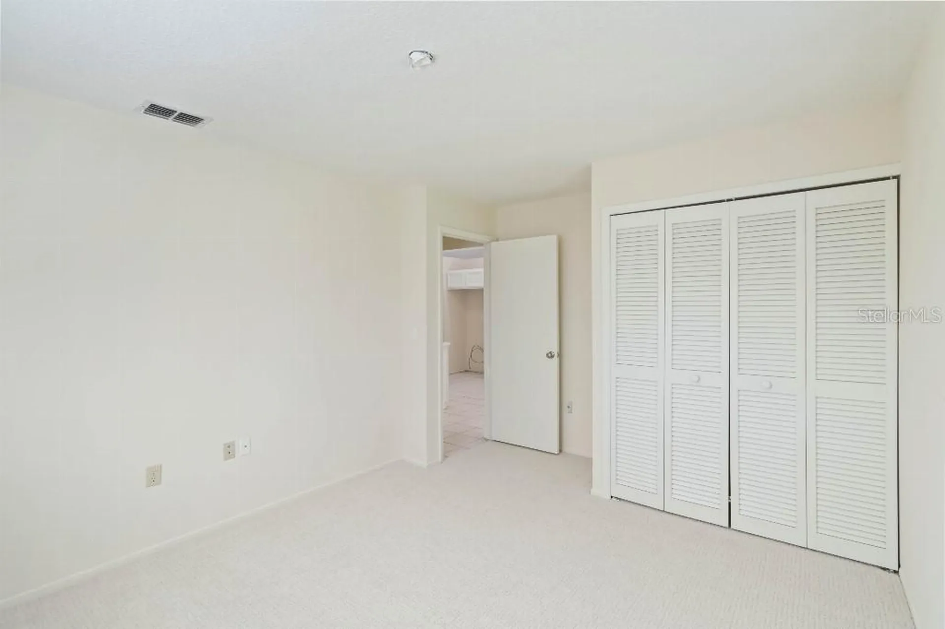 5206 Woodlawn Circle E Palmetto FL 34221