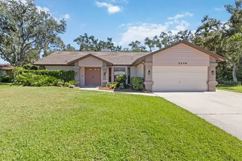 5206 Woodlawn Circle E Palmetto FL 34221