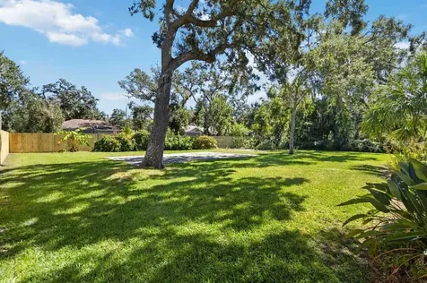 5206 Woodlawn Circle E Palmetto FL 34221