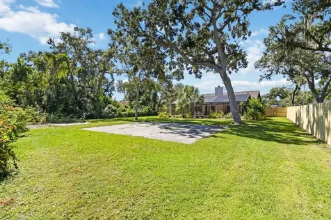 5206 Woodlawn Circle E Palmetto FL 34221