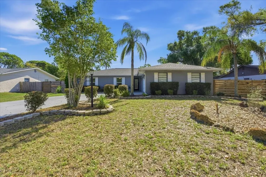 1467 Georgetowne Drive Sarasota FL 34232