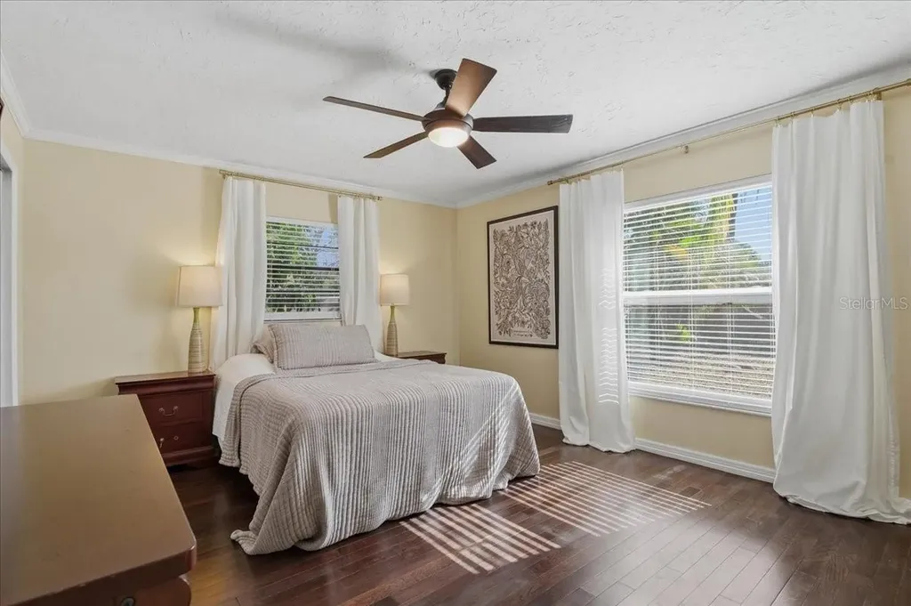 1467 Georgetowne Drive Sarasota FL 34232