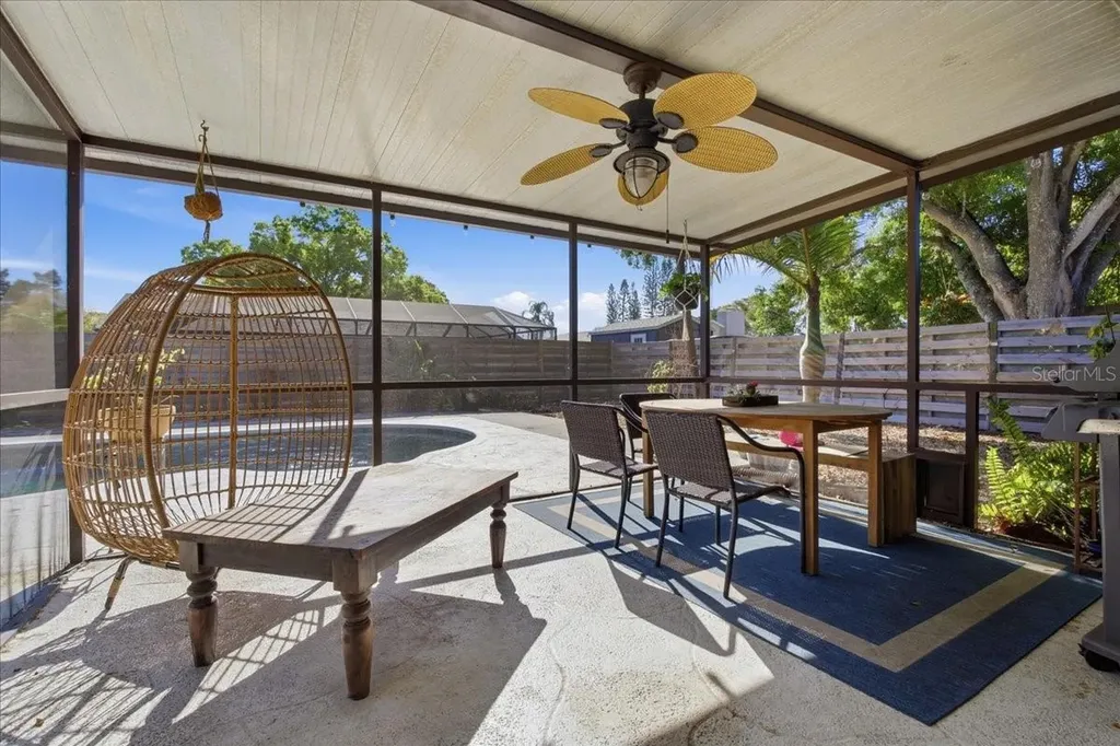 1467 Georgetowne Drive Sarasota FL 34232