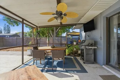 1467 Georgetowne Drive Sarasota FL 34232