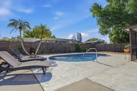 1467 Georgetowne Drive Sarasota FL 34232