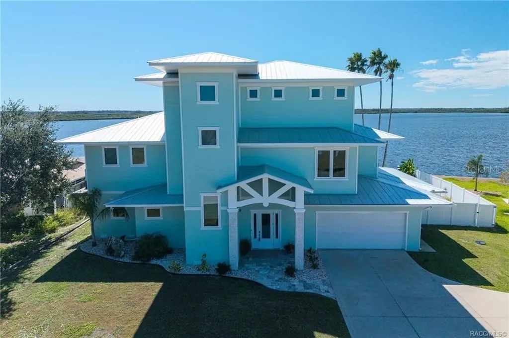12010 W Bayshore Drive Crystal River FL 34429