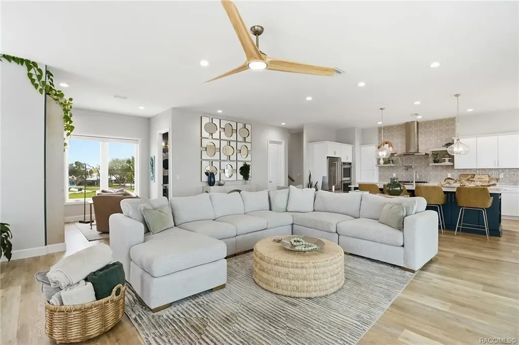 12010 W Bayshore Drive Crystal River FL 34429
