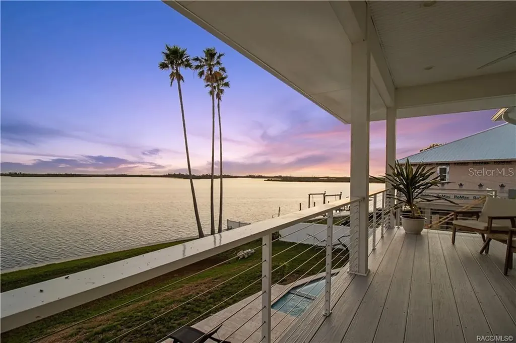 12010 W Bayshore Drive Crystal River FL 34429