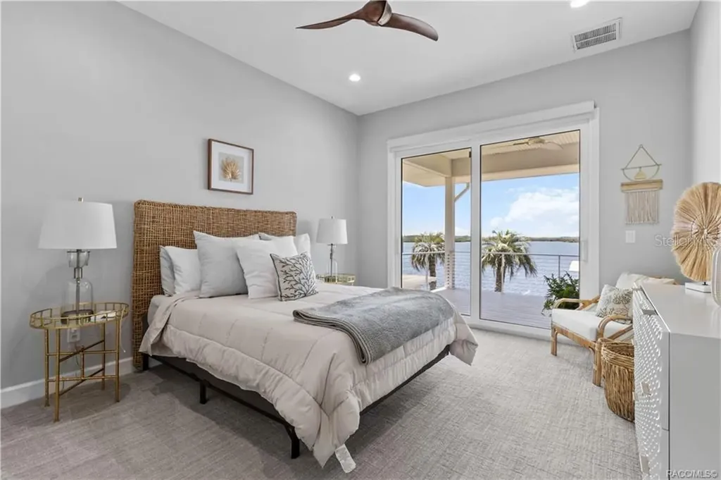 12010 W Bayshore Drive Crystal River FL 34429