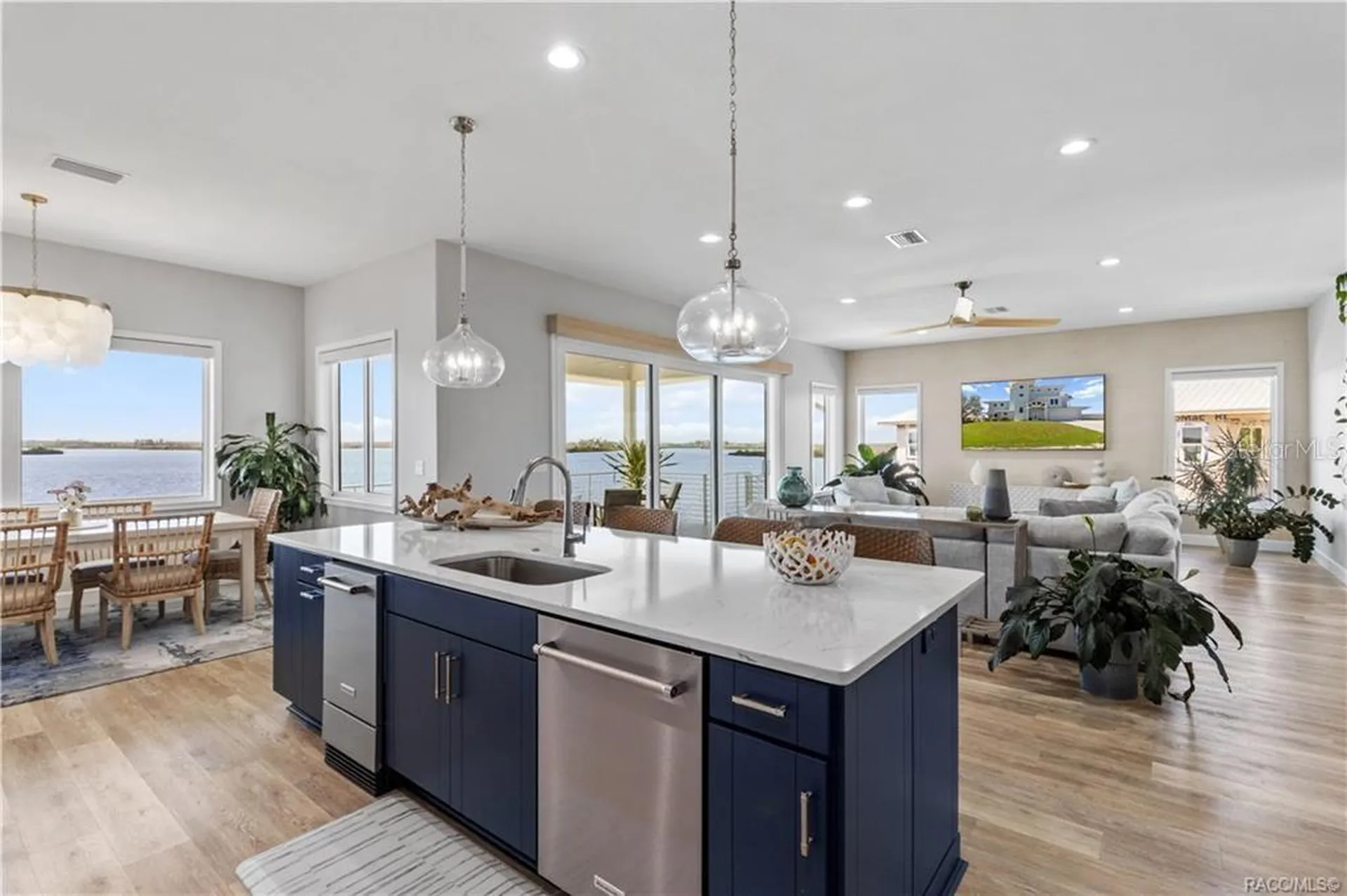 12010 W Bayshore Drive Crystal River FL 34429