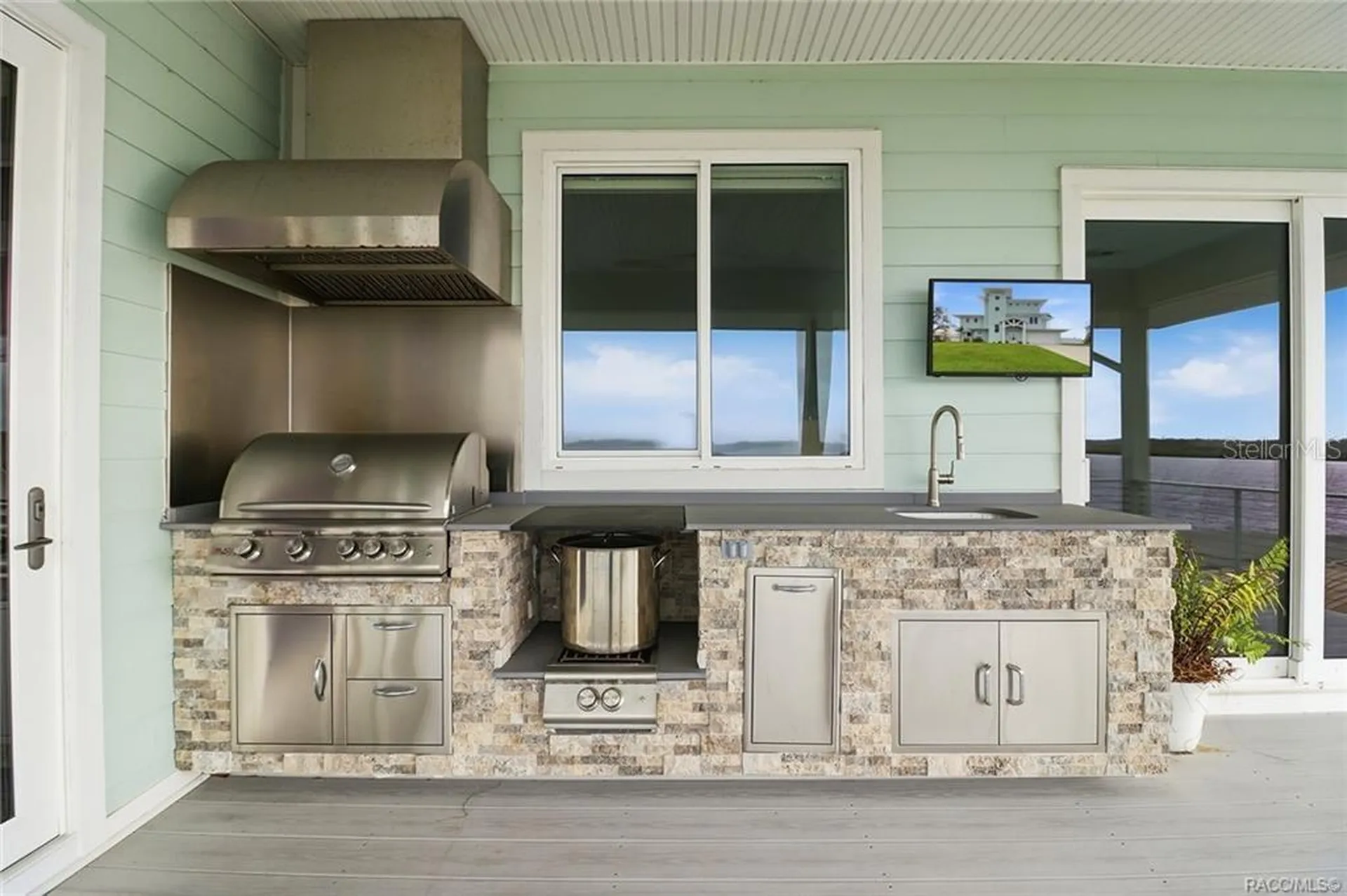 12010 W Bayshore Drive Crystal River FL 34429