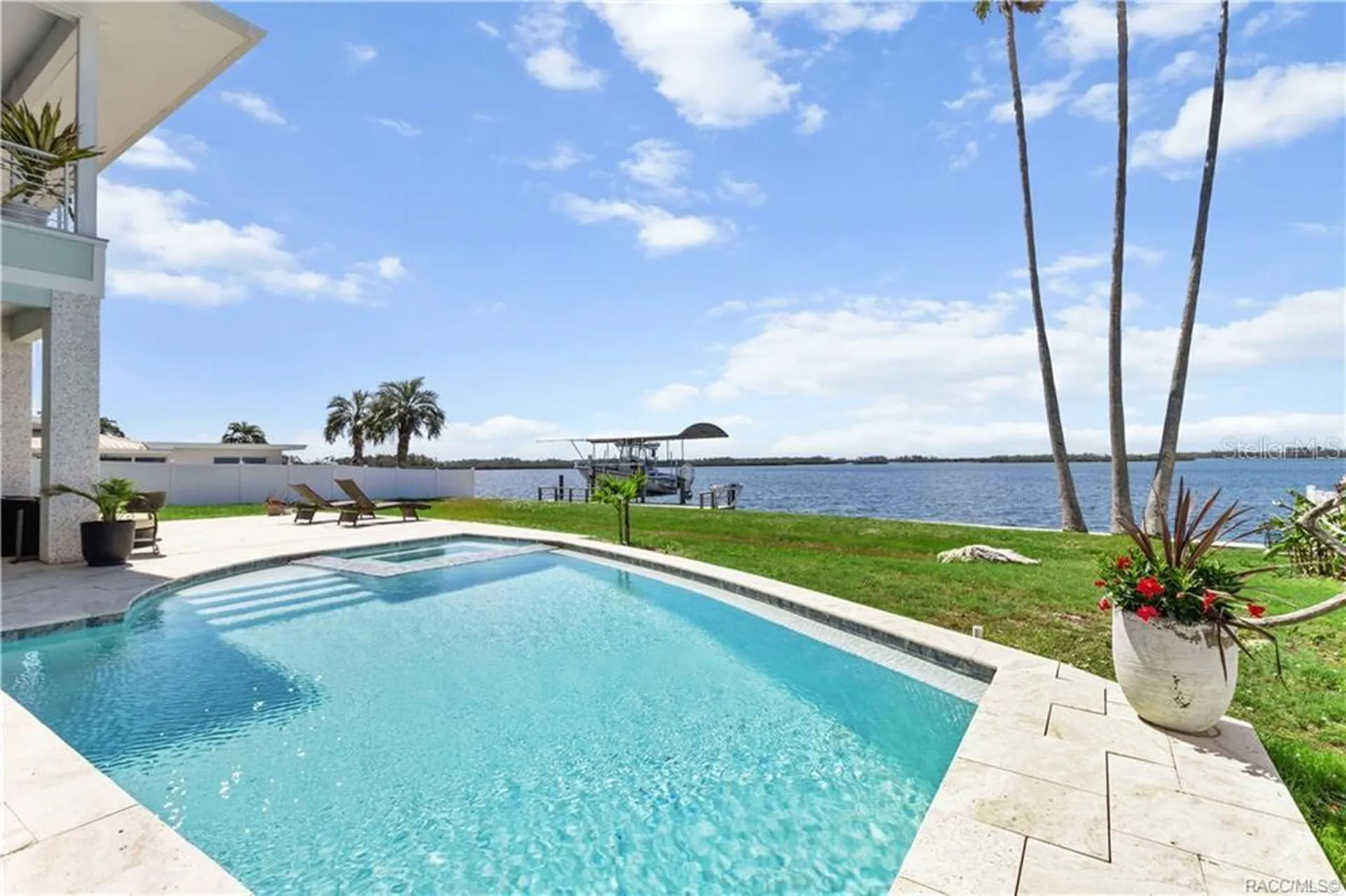 12010 W Bayshore Drive Crystal River FL 34429
