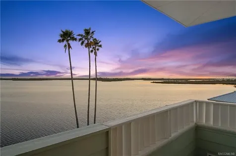 12010 W Bayshore Drive Crystal River FL 34429