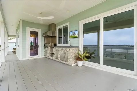 12010 W Bayshore Drive Crystal River FL 34429