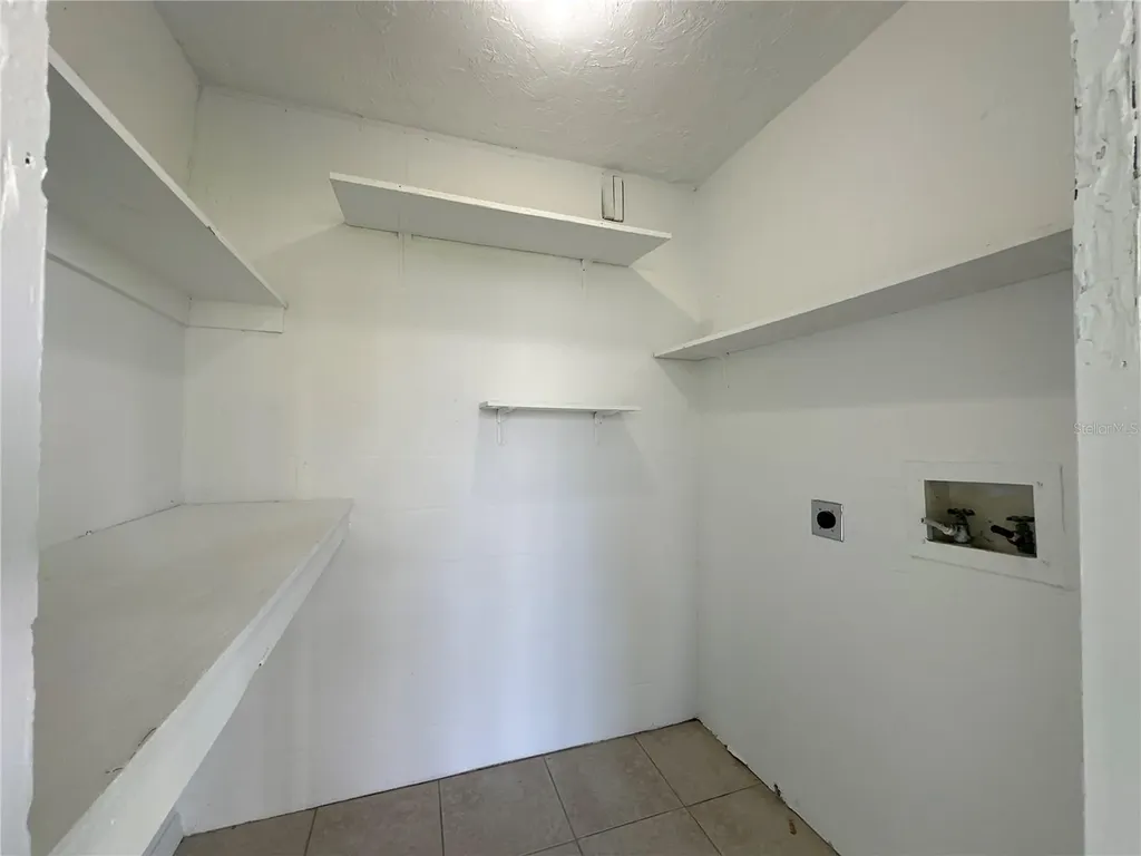 1559 7th Avenue W Bradenton FL 34205