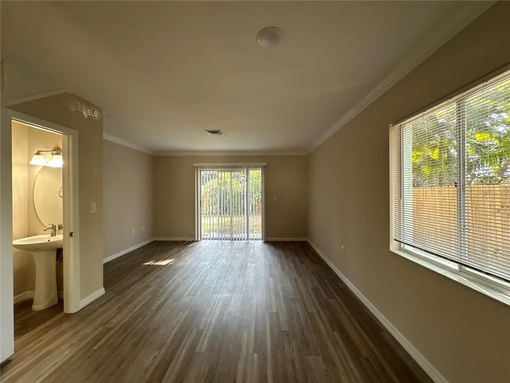1559 7th Avenue W Bradenton FL 34205