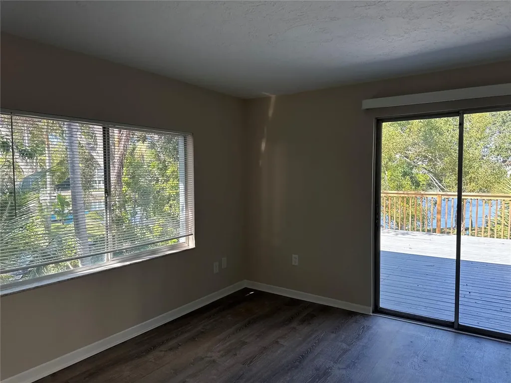 1559 7th Avenue W Bradenton FL 34205
