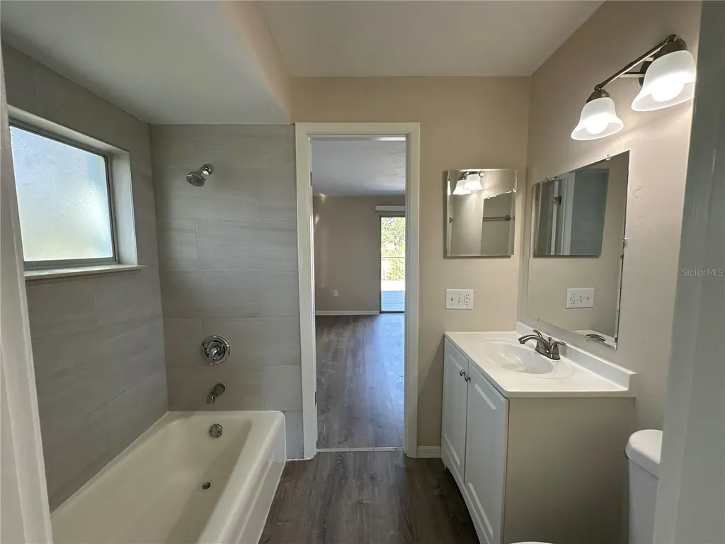 1559 7th Avenue W Bradenton FL 34205