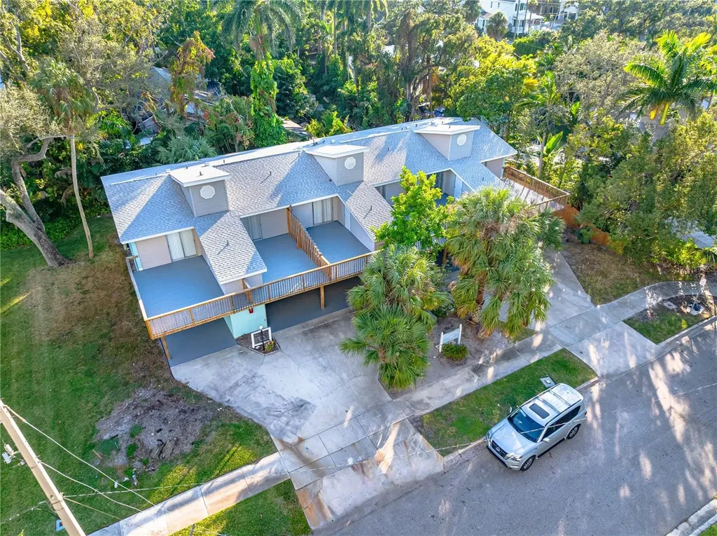 1559 7th Avenue W Bradenton FL 34205
