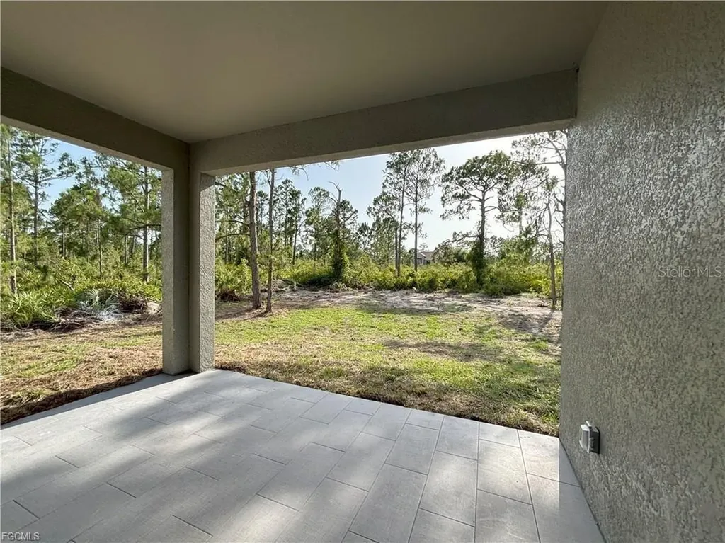 842 Giorgio Avenue S Lehigh Acres FL 33974
