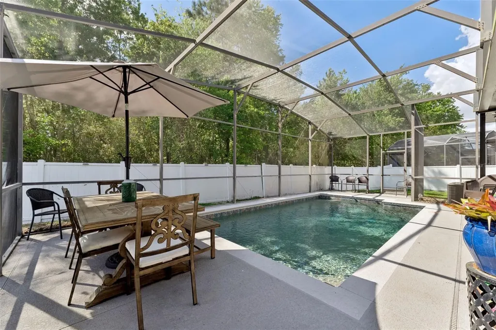 10484 Eastpark Lake Drive Orlando FL 32832