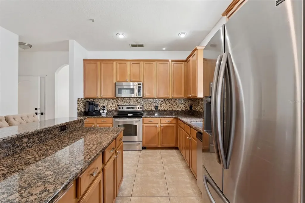 10484 Eastpark Lake Drive Orlando FL 32832