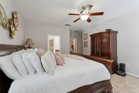 10484 Eastpark Lake Drive Orlando FL 32832