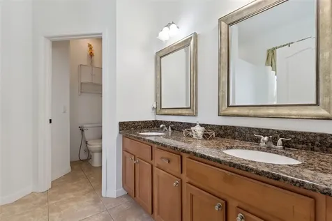 10484 Eastpark Lake Drive Orlando FL 32832