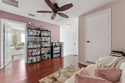 10484 Eastpark Lake Drive Orlando FL 32832