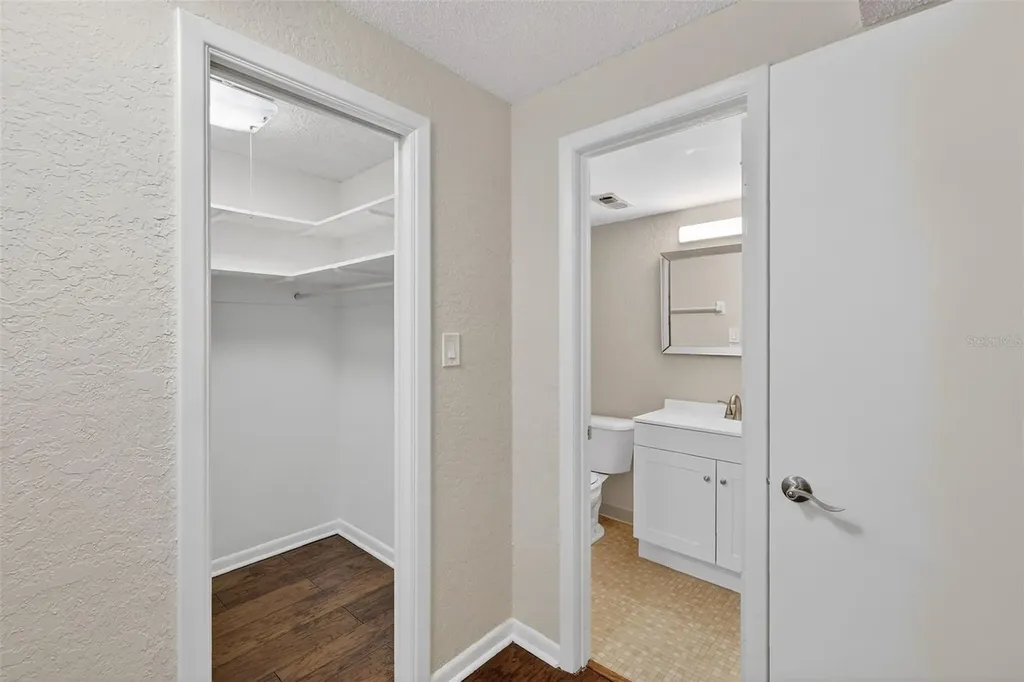 1112 W Main Street Leesburg FL 34748