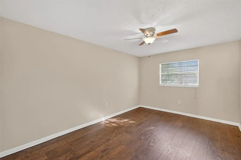 1112 W Main Street Leesburg FL 34748