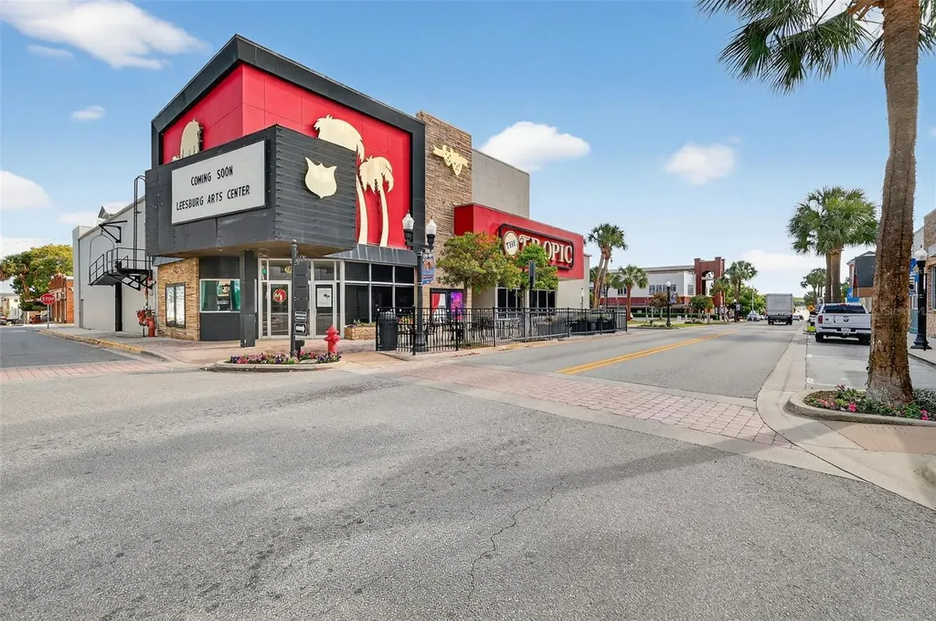 1112 W Main Street Leesburg FL 34748