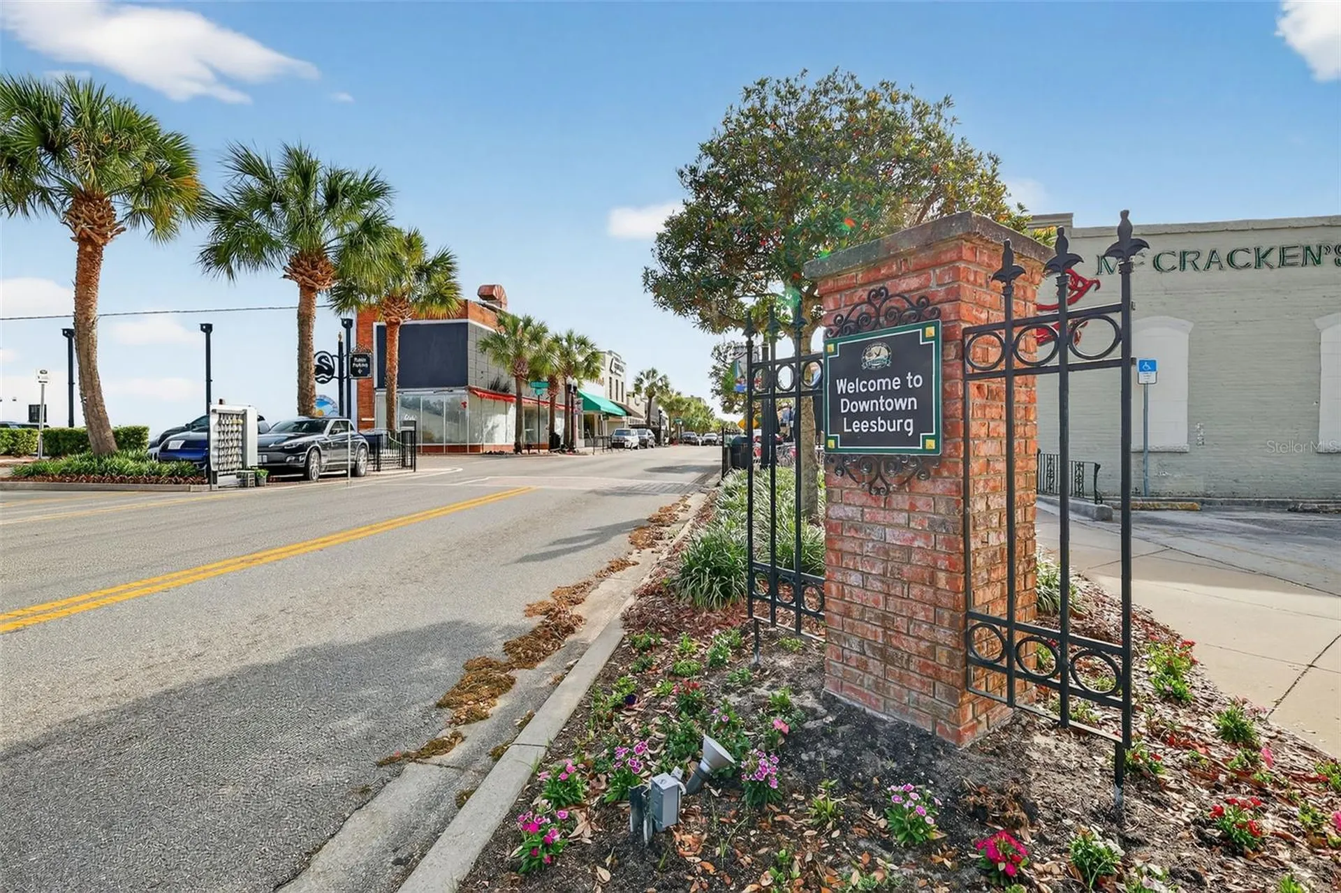 1112 W Main Street Leesburg FL 34748