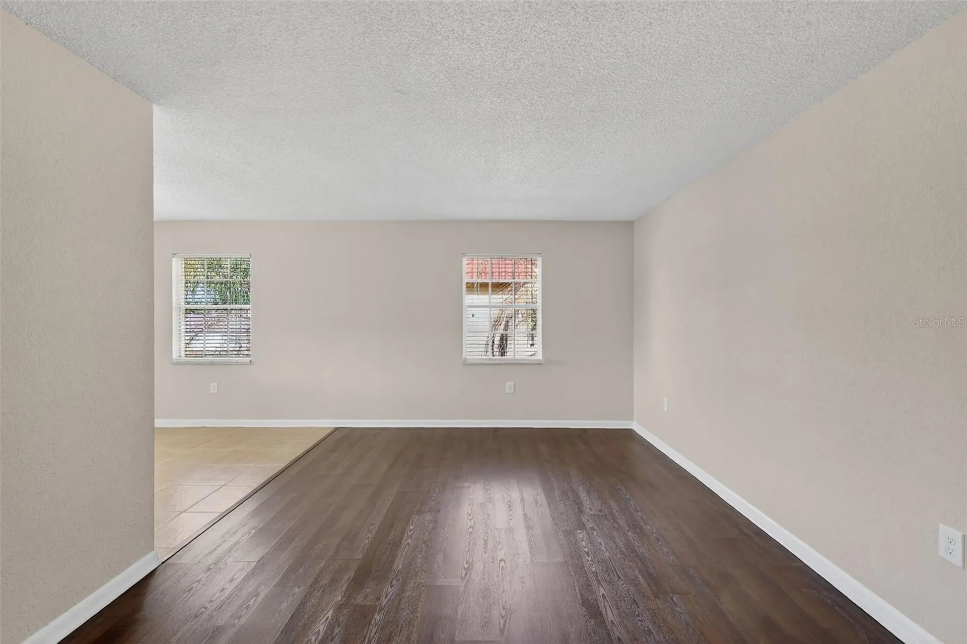 1112 W Main Street Leesburg FL 34748
