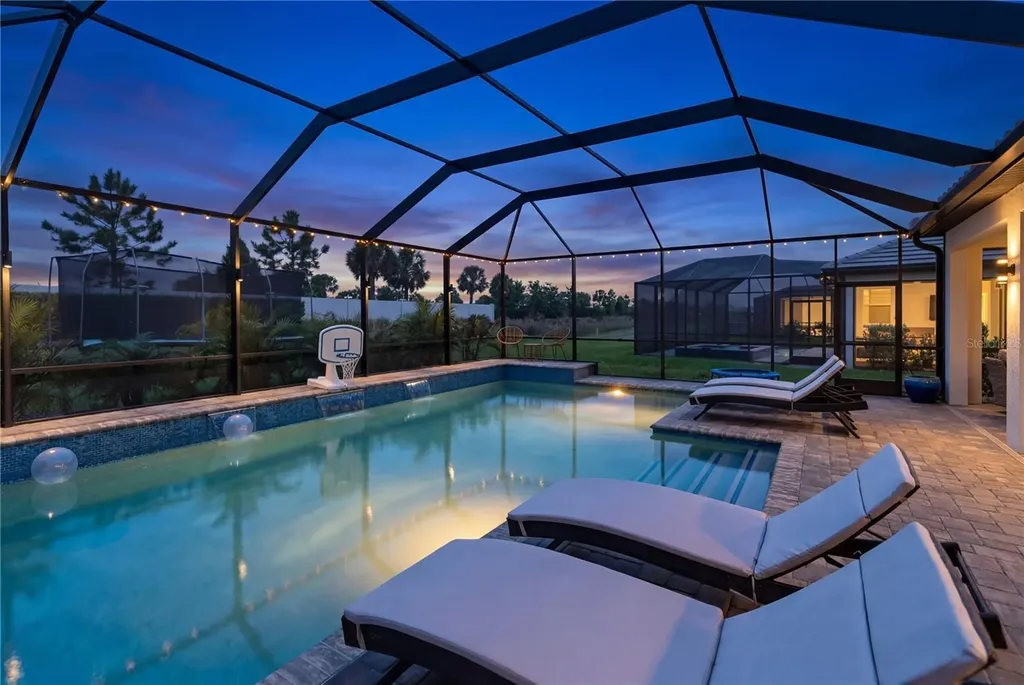 17506 Savory Mist Circle Bradenton FL 34211