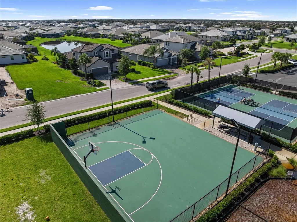 17506 Savory Mist Circle Bradenton FL 34211