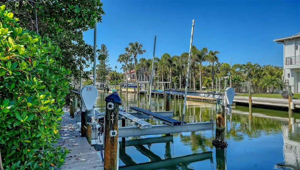 771 Marbury Lane Longboat Key FL 34228