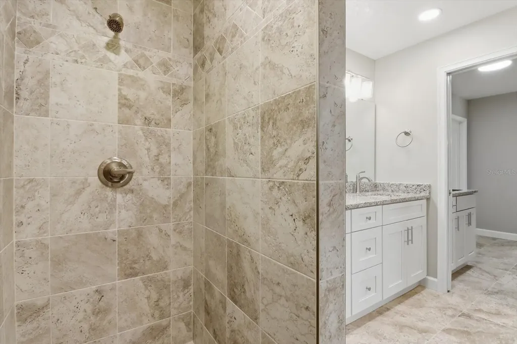 341 E Mcfaddin Place Dunnellon FL 34434