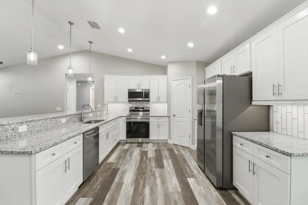 341 E Mcfaddin Place Dunnellon FL 34434