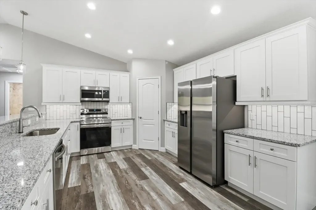 341 E Mcfaddin Place Dunnellon FL 34434