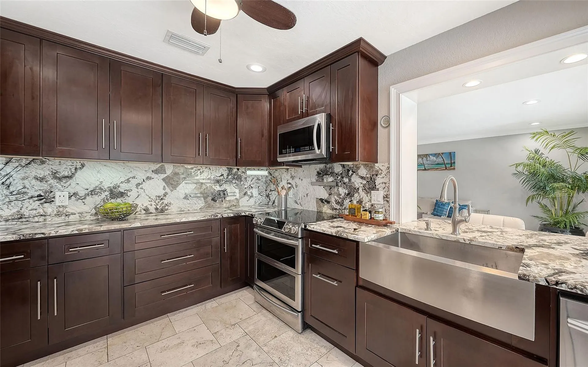 121 Holly Avenue Sarasota FL 34243